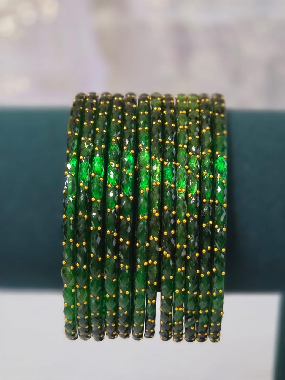 Raindrop glass bangles in emerald green